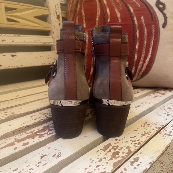 Coach Paulina sz 8.5 - Picture 3 of 6